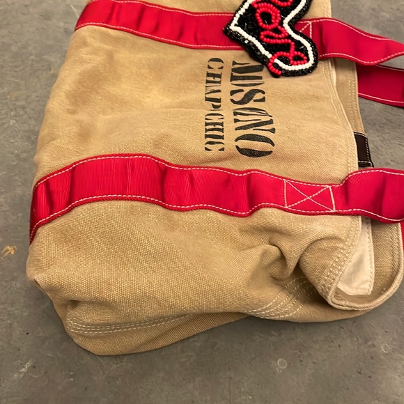 Vintage beaded Love Moschino Cheap & Chic tan and red canvas handbag tote purse - Picture 16 of 17